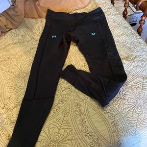 Under Armour size small navy fitted leggings